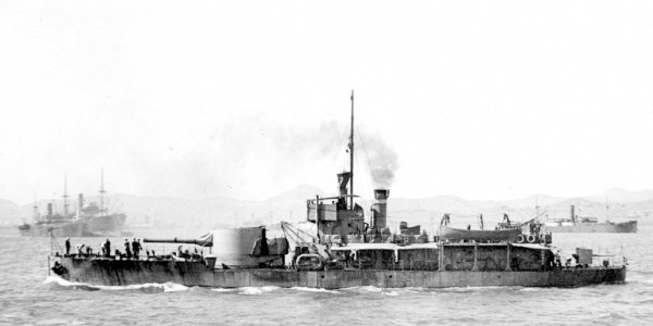 7 HMS M15 vor Mudros 1916.jpg 7 HMS M15 vor Mudros 1916.jpg
