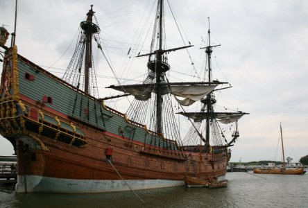 Batavia_(23)_(8368541434).jpg