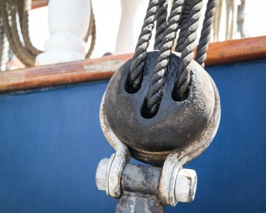 Hawaiian_Chieftain_(Coos_Bay,_Oregon)-5.jpg Hawaiian_Chieftain_(Coos_Bay,_Oregon)-5.jpg
