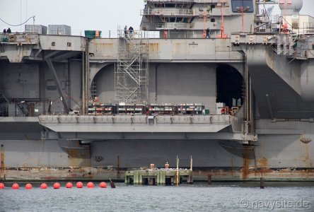 cvn65nn21.jpg