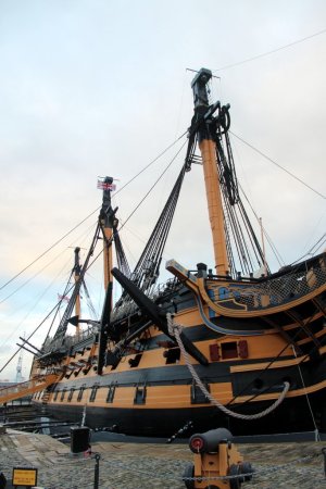 HMS_Victory,_Portsmouth_Historic_Dockyard,_Hampshire_-_geograph.org.uk_-_3214770.jpg