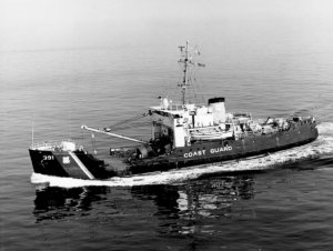 USCGC_Blackthorn_(WLB-391)_underway_in_1972.jpg