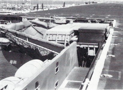 Flight Deck 45.jpg Flight Deck 45.jpg