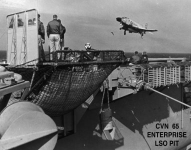 65 CVAN LSO PIT AND PHANTOM UNDATED.jpg 65 CVAN LSO PIT AND PHANTOM UNDATED.jpg