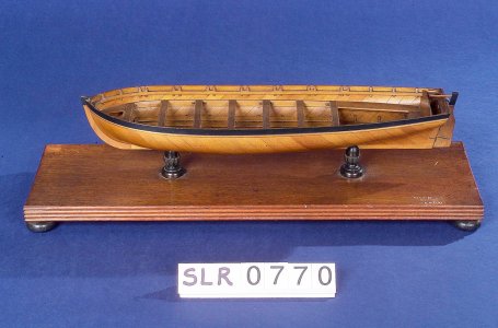 Service vessel; Pinnace; 32-foot pinnace 1.jpg