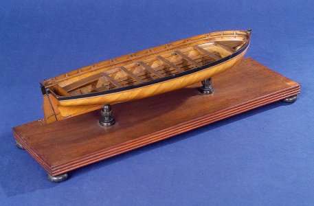 Service vessel; Pinnace; 32-foot pinnace 2.jpg