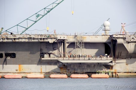 cvn65nn4.jpg