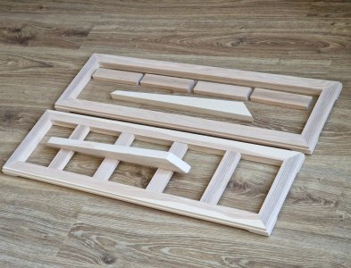 Box 01.jpg