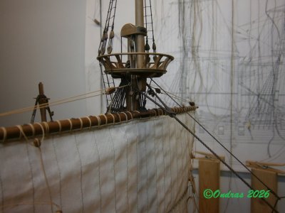 instalace hlavní plachty (3).JPG