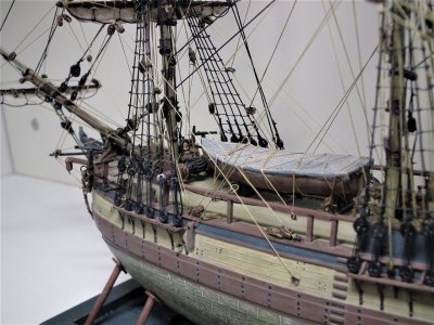 Revell Bounty 6_1280.JPG