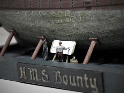 Revell Bounty 13 navy inspector visiting_1280.JPG