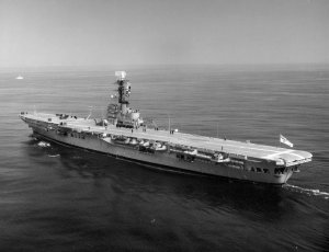 HMAS_Melbourne_(R21)_underway_1967.jpeg.jpeg