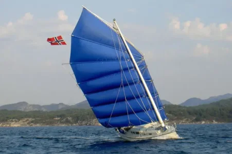 ec018aeac1_jonka_voile.webp ec018aeac1_jonka_voile.webp
