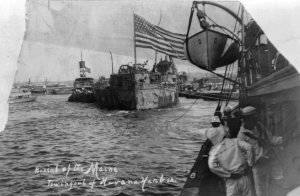 Wreck_of_USS_Maine_being_towed_out_of_Havana_Harbor_-_1913-03-16.jpg