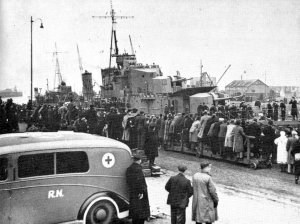 1024px-HMS-Cossack-returns-to-Leith-17-February-1940.jpg