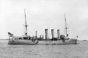 1280px-SMS_Bremen_LOC_hec_01142a.jpg