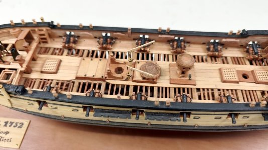 pompe-01.jpg pompe-01.jpg