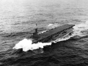 USS_Bismarck_Sea_(CVE-95)_underway_on_24_June_1944_(80-G-240135).jpg