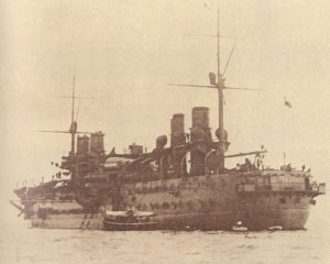 Italian_battleship_Italia_(1880)_after_refit.jpg