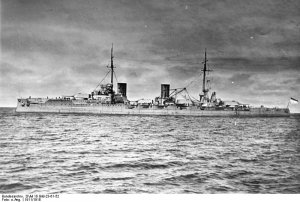 Bundesarchiv_DVM_10_Bild-23-61-52,_Großer_Kreuzer__SMS_von_der_Tann_.jpg