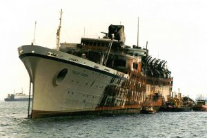 MV__Pallas_Athena__-_Perama_Bay,_1994.jpg