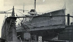 Seydlitz_in_drydock.JPG