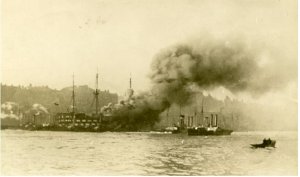 Wellesley_burning_1914.JPG