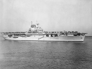 1024px-USS_Wasp_(CV-7)_on_27_December_1940_(520814).jpg