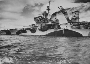 HMS_Howe_(32)_c1943.jpg