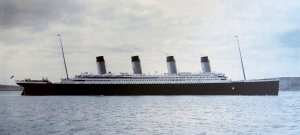 1920px-Titanic-Cobh-Harbour-1912.JPG
