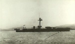 HMS_Abercrombie_July_1915_right_broadside_AWM_G01083.jpeg