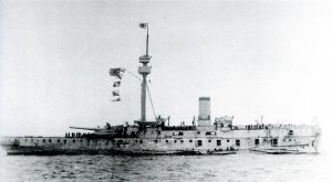 Japanese_cruiser_Matsushima_1895.jpg