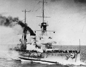 1024px-Spanish_battleship_Espana_(ex-Alfonso_XIII).jpg