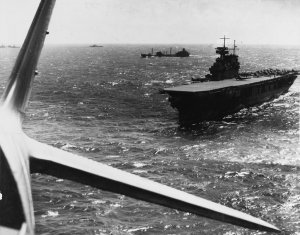 USS_Yorktown_(CV-5)_during_the_Battle_of_the_Coral_Sea,_April_1942.jpg