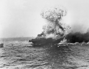 1024px-Large_explosion_aboard_USS_Lexington_(CV-2),_8_May_1942_(80-G-16651).jpg