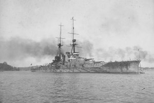 1280px-Haruna_at_Yokosuka_1916.jpg