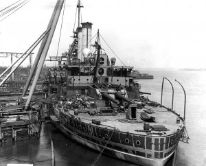 1024px-USS_Mississippi_BB-23_construction.jpg