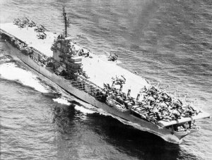 USS_Bennington_(CVA-20)_underway_circa_1954.jpg