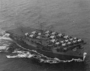 USS_Block_Island_(CVE-21)_leaving_Norfolk,_October_15,_1943.jpg