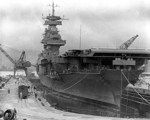 1024px-USS_Yorktown_(CV-5)_in_a_dry_dock_at_the_Pearl_Harbor_Naval_Shipyard,_29_May_1942_(80-G...jpg