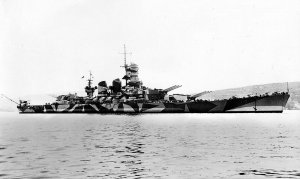 1920px-Battleship_Roma.jpg