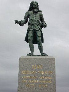 800px-René_Duguay-Trouin_statue_in_Saint_Malo.jpg