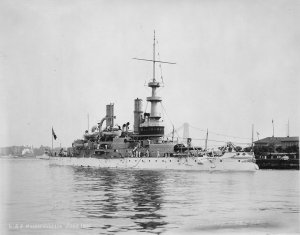 Massachusetts_(BB2)._Starboard_bow_at_wharf,_06-1901_-_NARA_-_535432.tif.jpg