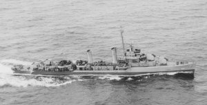 USS_Glennon_(DD-620)_underway_c1943.jpg