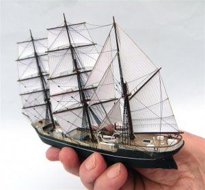 Marjory Glen in hand.JPG