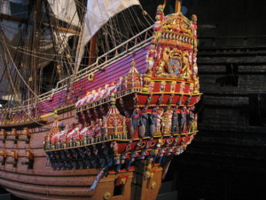 1280px-Vasa_stern_color_model.jpg